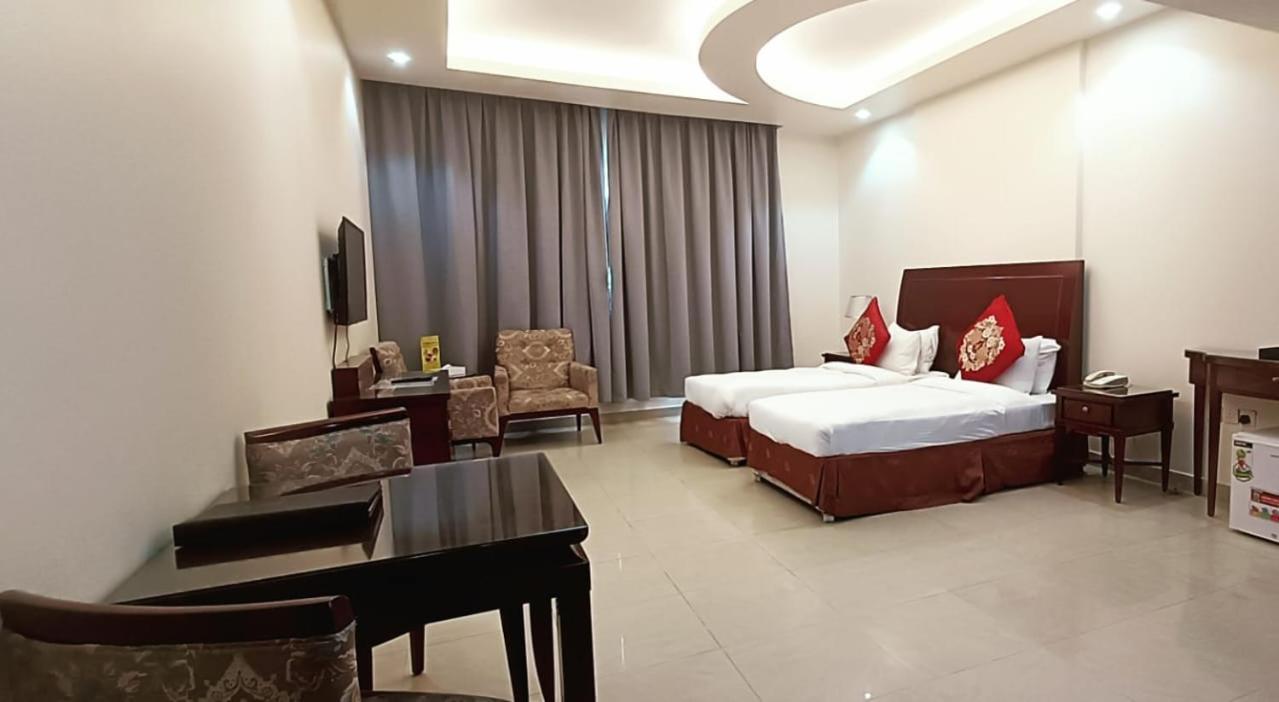 Clifton International Hotel Фуджейра Екстериор снимка