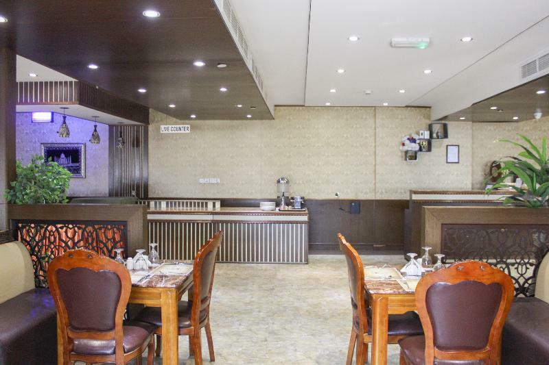Clifton International Hotel Фуджейра Екстериор снимка